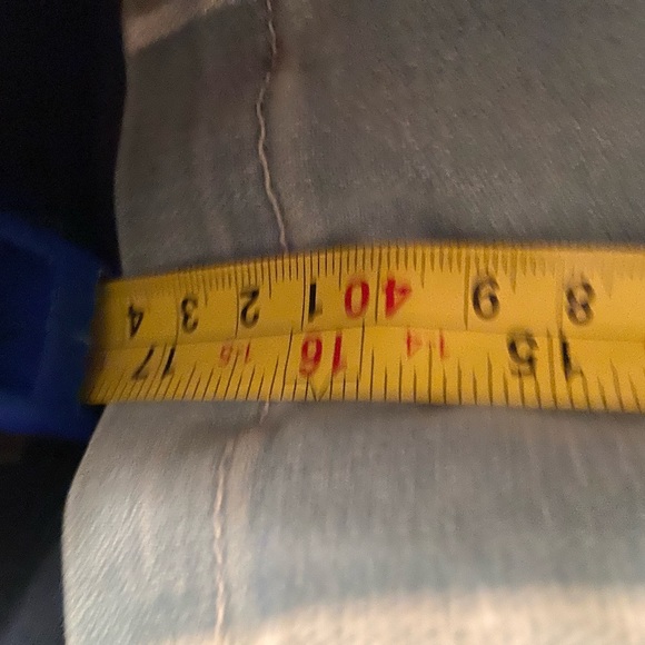 FRAME blue pinstripe mini denim skirt. Size 29 with large pockets. - Picture 8 of 9